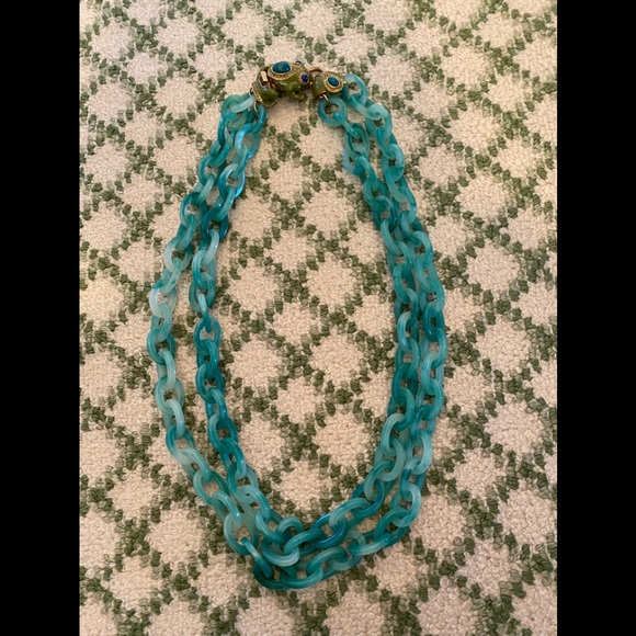 JCREW chunky linked green/jade color necklace with frog clasp